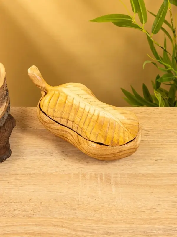 Конфетница Конфетница "Лист" дерево Джампинис 26х13х8 см