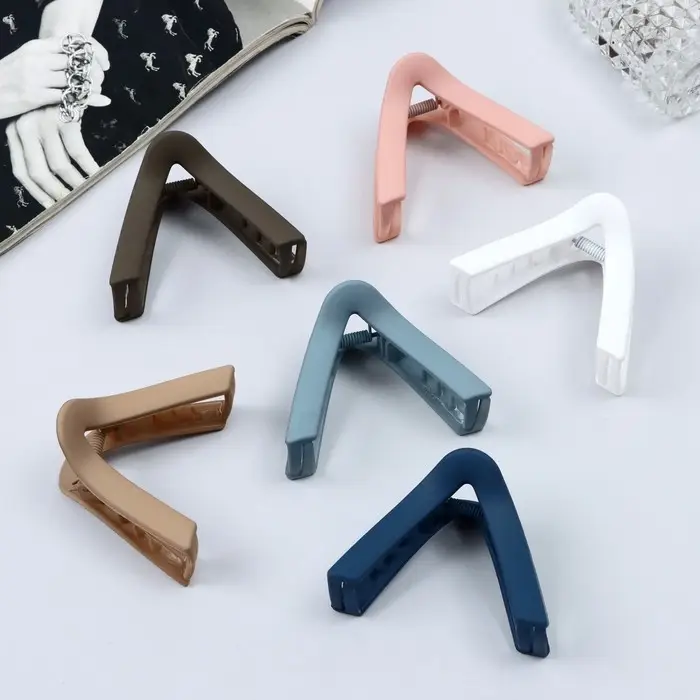 Краб для волос Краб для волос "Леона" уголок матовый, 7 см, микс