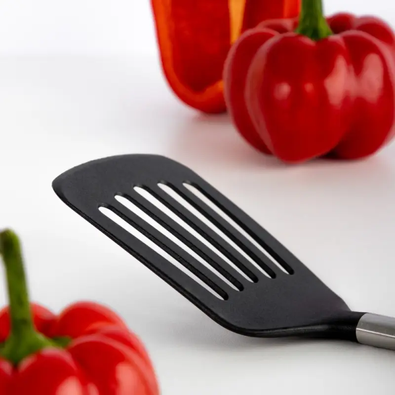 VETTA Аргенто Лопатка кулинарная с прорезями, нейлон, ручка нерж.сталь