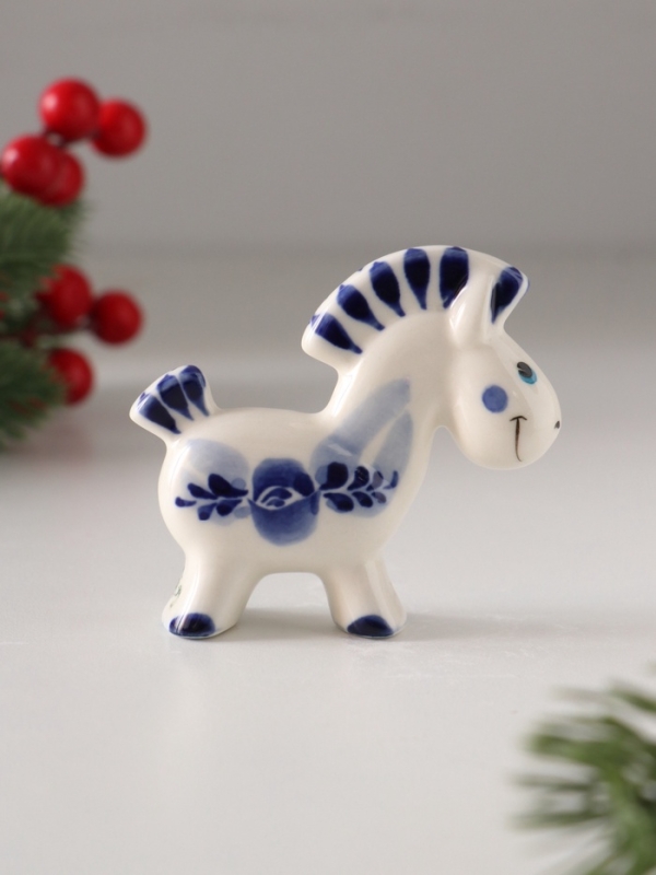 Статуэтка фарфоровая Статуэтка фарфоровая "Лошадка Русская", 7 см