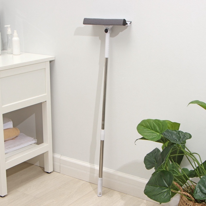 Окномойка с поролоновой насадкой Raccoon, телескопическая ручка, поворот на 180°, 26×3,5×98(128) Окномойка с поролоновой насадкой Raccoon, телескопическая ручка, поворот на 180°, 26×3,5×98(128)