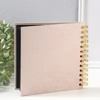 Фотоальбом 20 листов на спирали "Фотоаппарат. Беж" текстиль, чёрный картон 17,5х17,5 см