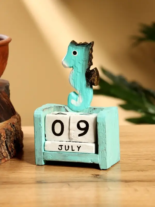 Календарь настольный &laquo;Морской конек&raquo;, 7&times;4&times;10 см, дерево, бирюзовый