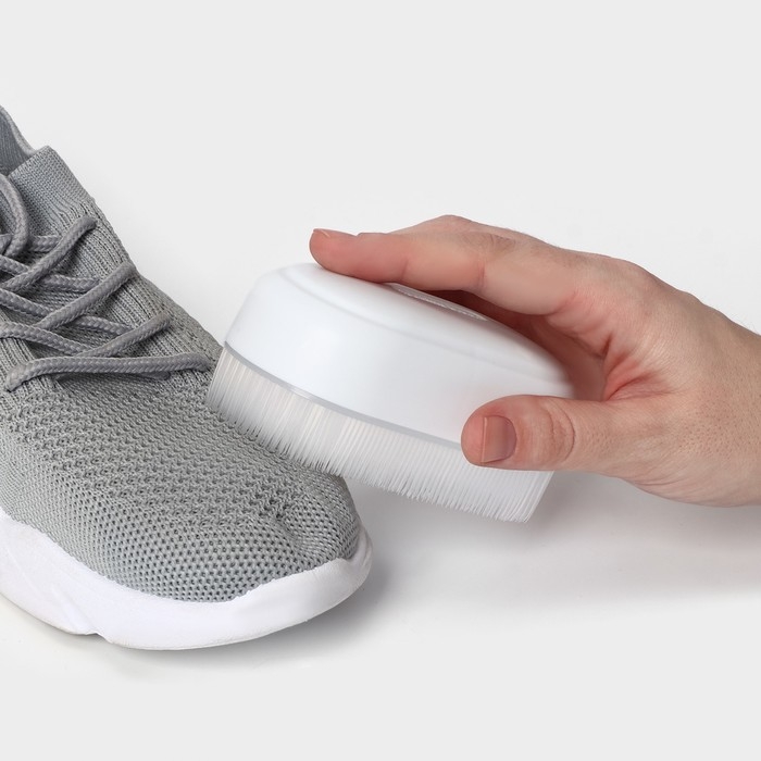 Щётка для обуви и одежды с мягким ворсом Доляна, 10×5,5×4,5, ворс 1,5 см Щётка для обуви и одежды с мягким ворсом Доляна, 10×5,5×4,5, ворс 1,5 см