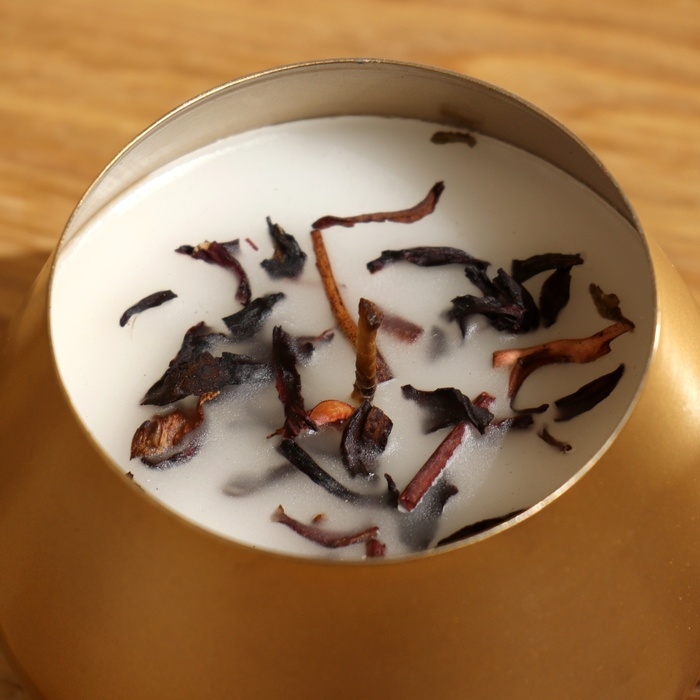 Ароматическая свеча в баночке 300 гр, hibiscus Ароматическая свеча в баночке 300 гр, hibiscus