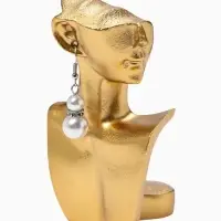 Бюст для украшений &laquo;Пол-лица&raquo;, мини, отверстие под серьгу, 6.6&times;6.8&times;11 см, золотой