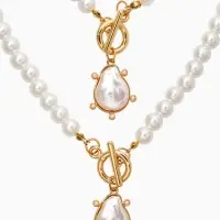 Набор 2 пред-а: колье,браслет "Жемчуг с подвеской барочной" 18/42 №8, цвет белый в золоте
