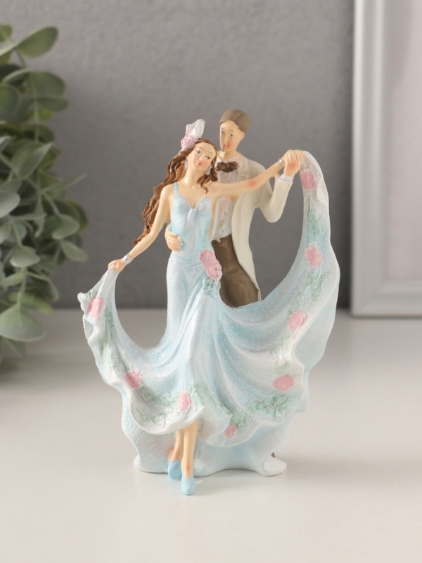Сувенир полистоун  Сувенир полистоун "Танцующая пара" бело-голубой 9,5х5х13 см