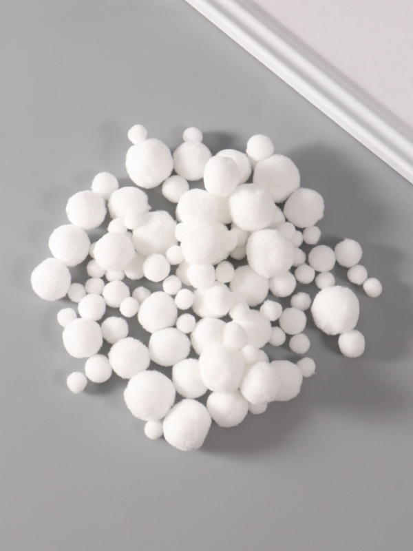 Декор для творчества "Помпончики. Белоснежный" d=1-3 см набор 135 шт