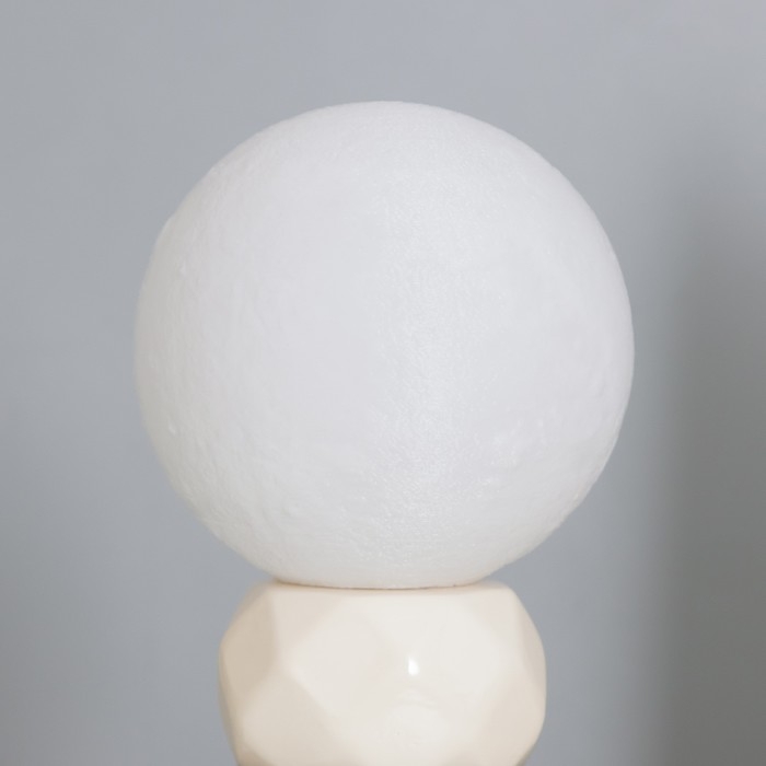 Лампа настольная Лампа настольная "Амани" 1х40Вт Е14 белый/кофе 11,5х11,5х28см