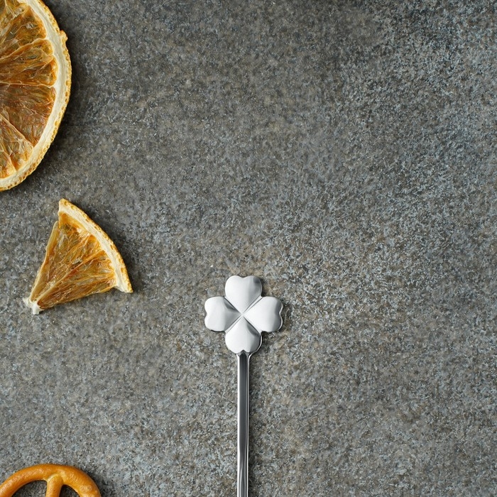 Ложка десертная из нержавеющей стали Magistro «Клевер», длина 12,5 см, цвет серебряный