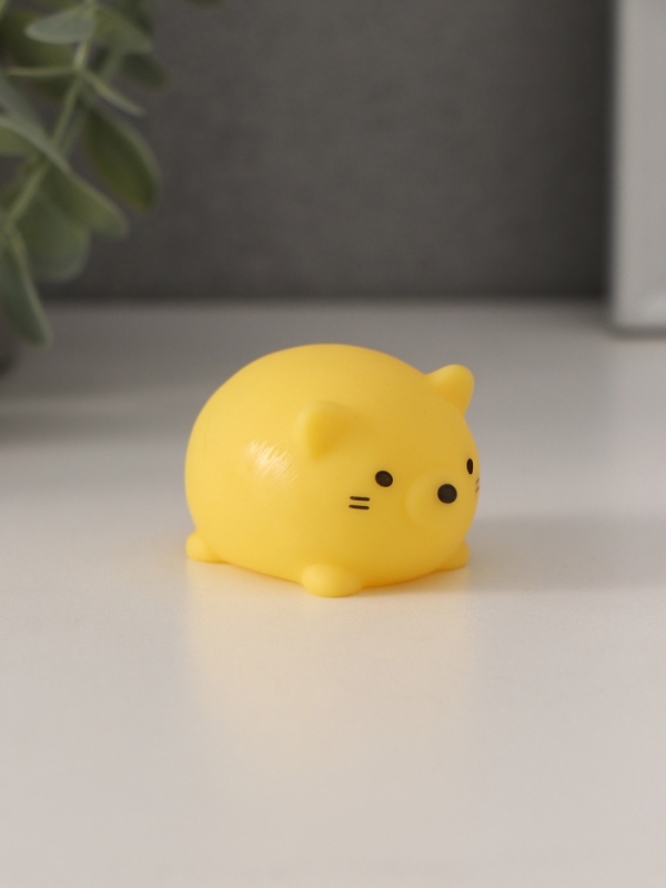 Ночник "Толстопуз" 2Вт LED LR44  желтый 6х5х4см