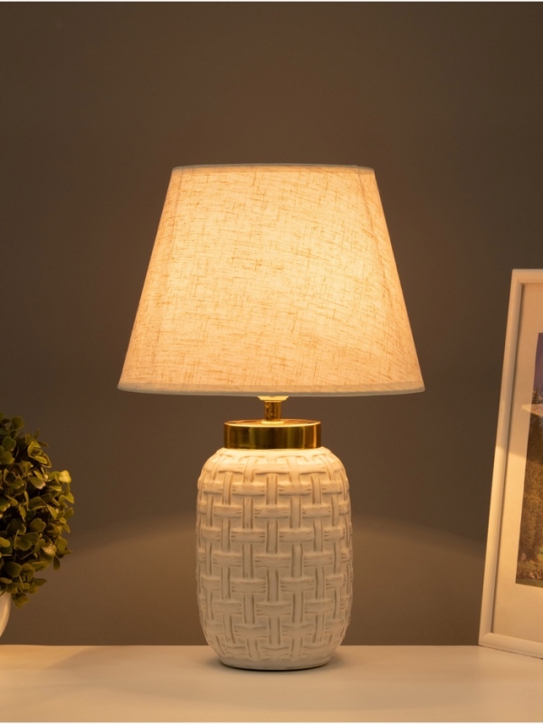 Настольная лампа "Рогожка" 1х40Вт Е27 бежевый 24,5х24,5х39,5см