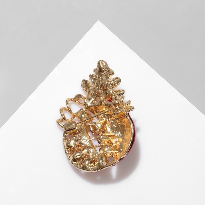 Брошь «Гранат» в разрезе, цвет красный в золоте Брошь «Гранат» в разрезе, цвет красный в золоте