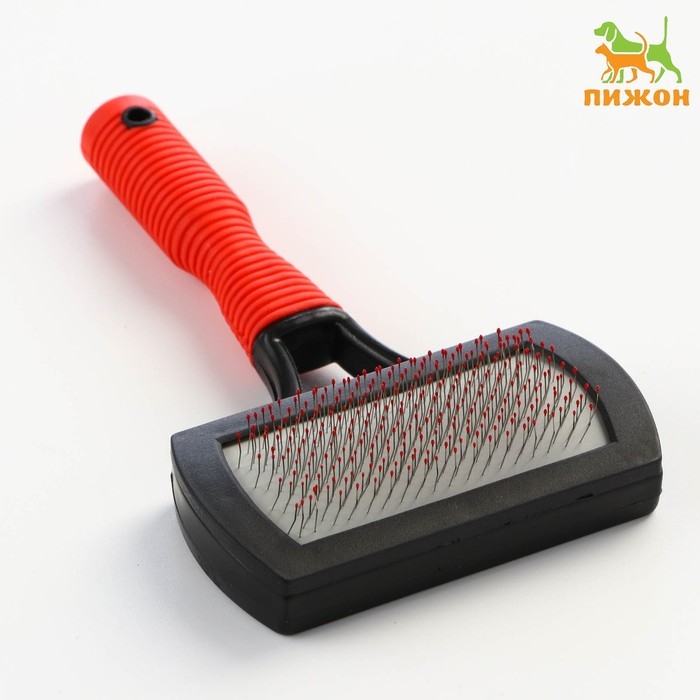 Пуходерка с каплей 10 х 17 см, прорезиненная ручка, чёрно-красная Пуходерка с каплей 10 х 17 см, прорезиненная ручка, чёрно-красная