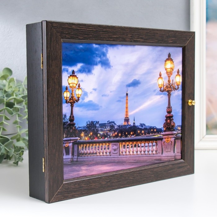 Ключница Ключница "Вечерний Париж" венге 24х29 см