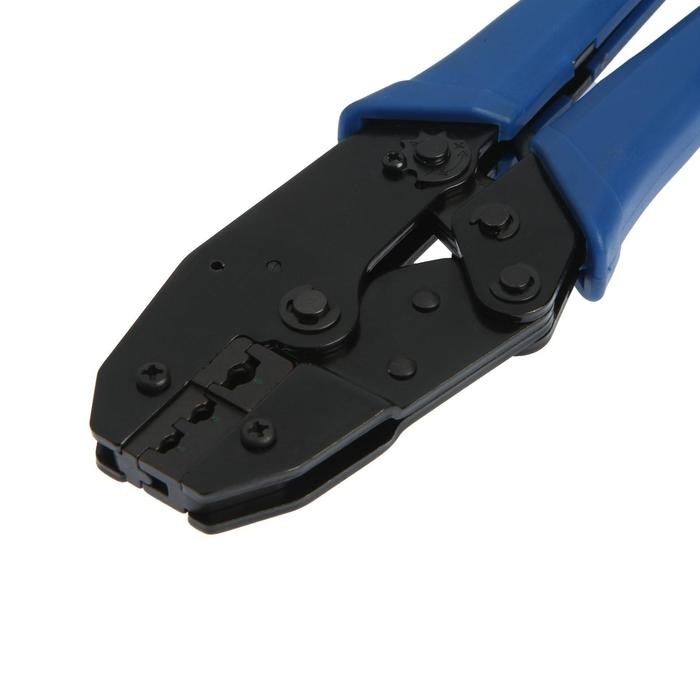 Пресс-клещи в сумке ТУНДРА, 5 матриц + отвертка, для опрессовки наконечников проводов Пресс-клещи в сумке ТУНДРА, 5 матриц + отвертка, для опрессовки наконечников проводов