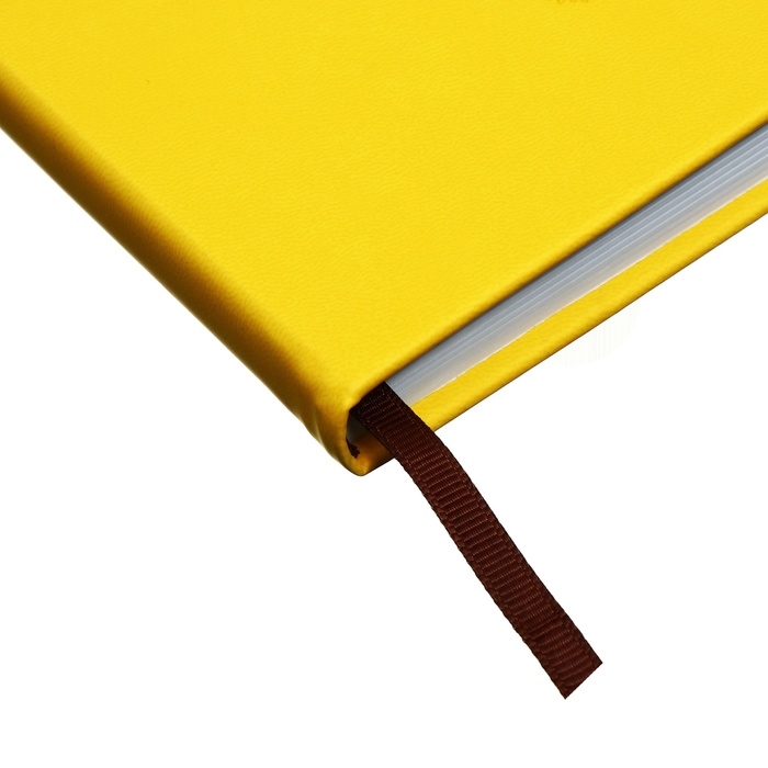 Ежедневник недатированный, А5, 140л, клетка, обл.кожзам, с хлястиком, Цветы, желтый Ежедневник недатированный, А5, 140л, клетка, обл.кожзам, с хлястиком, Цветы, желтый