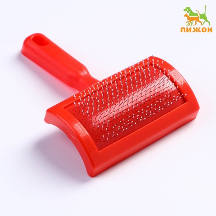 Пуходерка полукруглая средняя с каплями, 10 х 13 см, красная Пуходерка полукруглая средняя с каплями, 10 х 13 см, красная