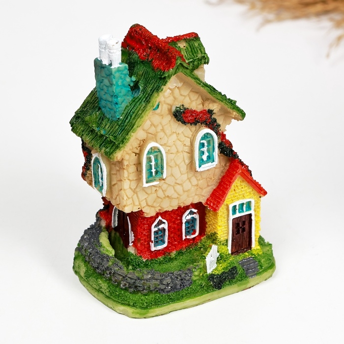 Фигурка Фигурка "Домик коттедж" 6х4х9,5см