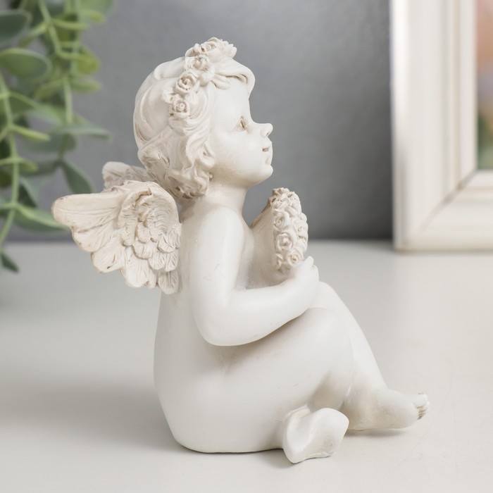 Сувенир полистоун  Сувенир полистоун "Ангелочек с венком из роз в форме сердца" МИКС 11х9х8,4 см