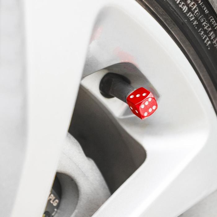 Колпачок на вентиль, кубик, красный, набор 4 шт Колпачок на вентиль, кубик, красный, набор 4 шт