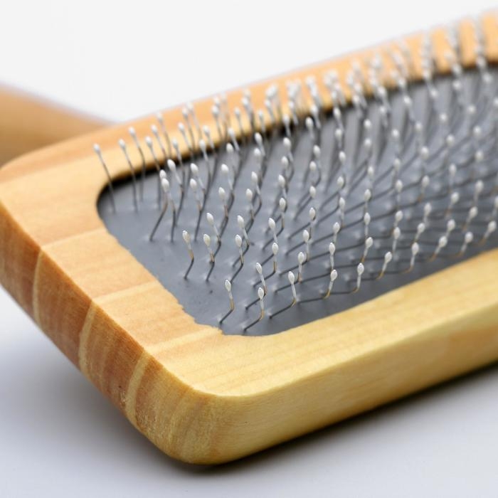 Пуходерка в деревянном корпусе, с каплями, 8,5 х 13 см Пуходерка в деревянном корпусе, с каплями, 8,5 х 13 см