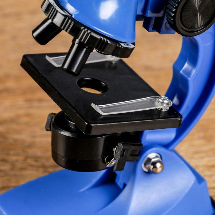 Микроскоп, кратность увеличения 600х, 300х, 100х, с подсветкой, 2АА, синий Микроскоп, кратность увеличения 600х, 300х, 100х, с подсветкой, 2АА, синий