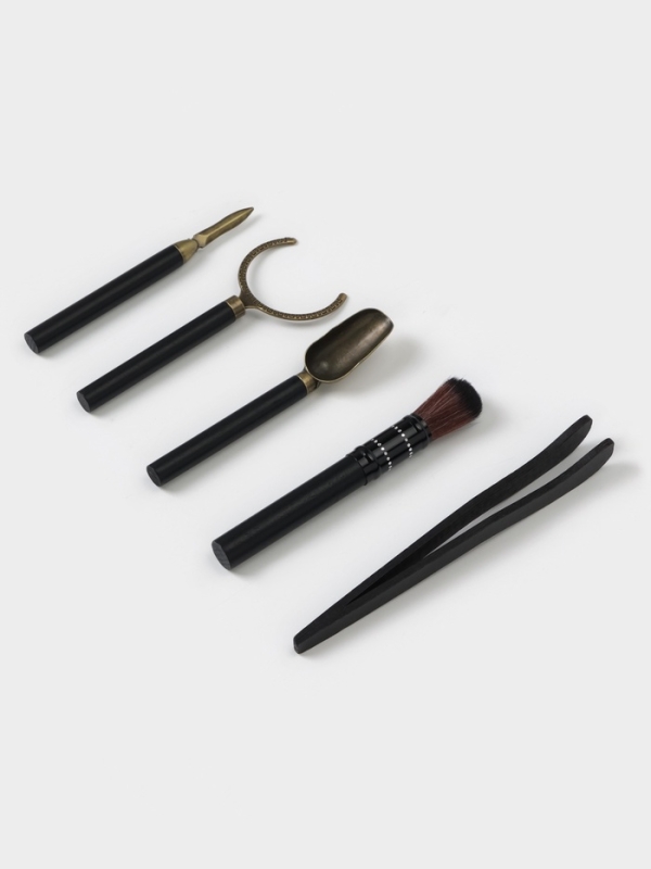 Набор инструментов для чайной церемонии 5 в 1: щипцы, кисть, нож, ухват, ложка Набор инструментов для чайной церемонии 5 в 1: щипцы, кисть, нож, ухват, ложка