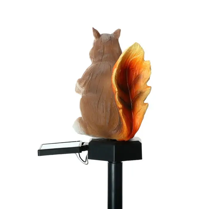 Садовый светильник &laquo;Белочка с орешком&raquo;, уличный, на солнечной батарее, 41 см, 1 LED, свечение тёплое белое