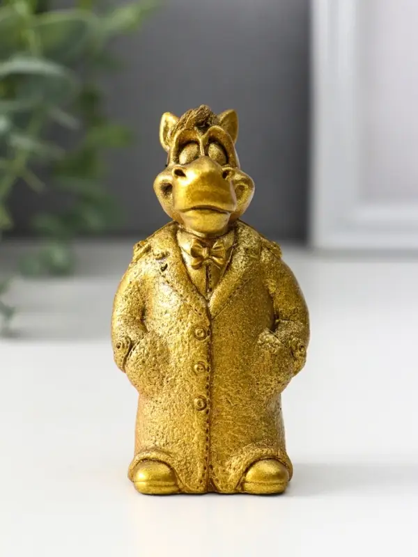 Фигура "Конь в пальто малый" 9х5х4 см, золото
