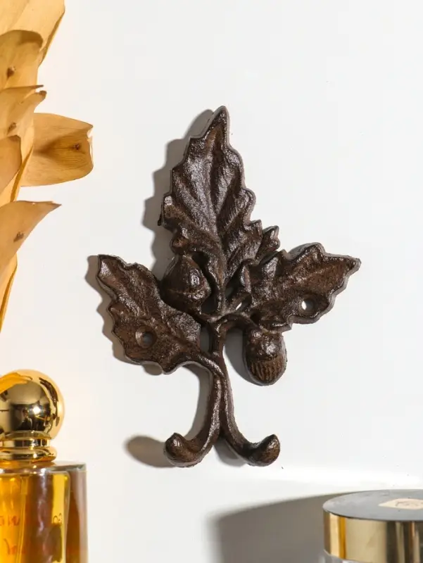 Крючки настенные &laquo;Листья с ягодками&raquo;, ключница декоративная, чугун, 10.3&times;1.8&times;14.3 см