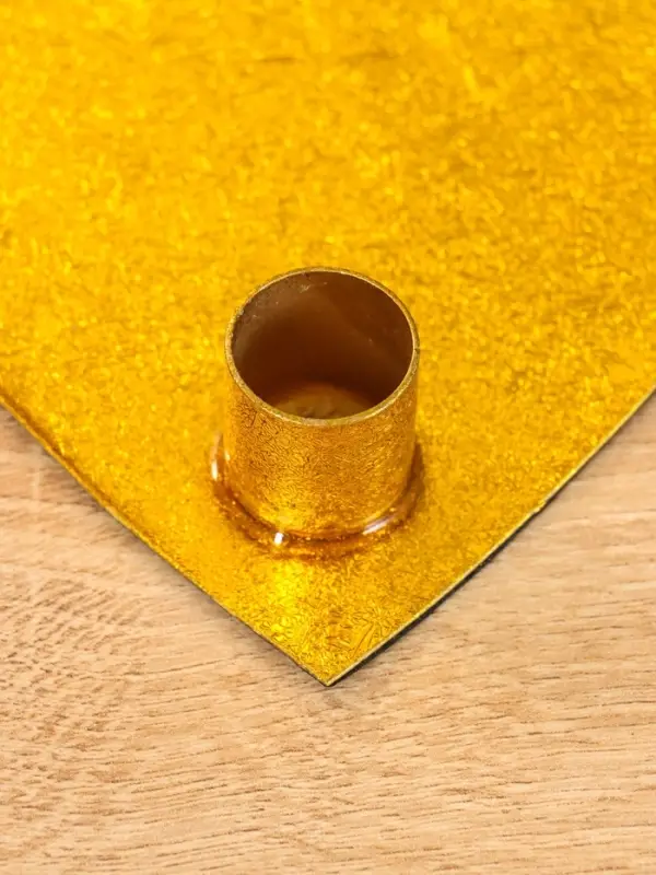 Подсвечник на 1 свечу "Love is..." в форме сердца золотой 12,5х12,5х3 см