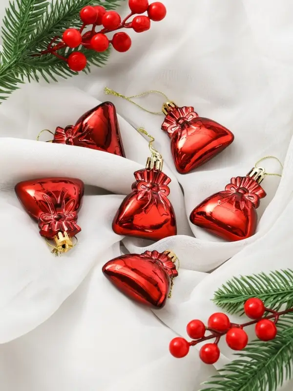 Набор украшений пластик 60 шт Набор украшений пластик 60 шт "Зима в подарках" красный