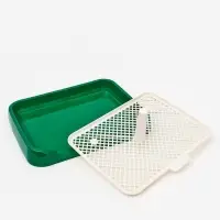 Туалет для собак, 46.5&times;36&times;5.5 см, со съёмной решеткой и столбиком, зелёный