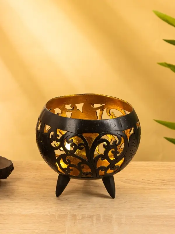 Подсвечник из кокоса, 15×15×13 см, коричнево-золотой