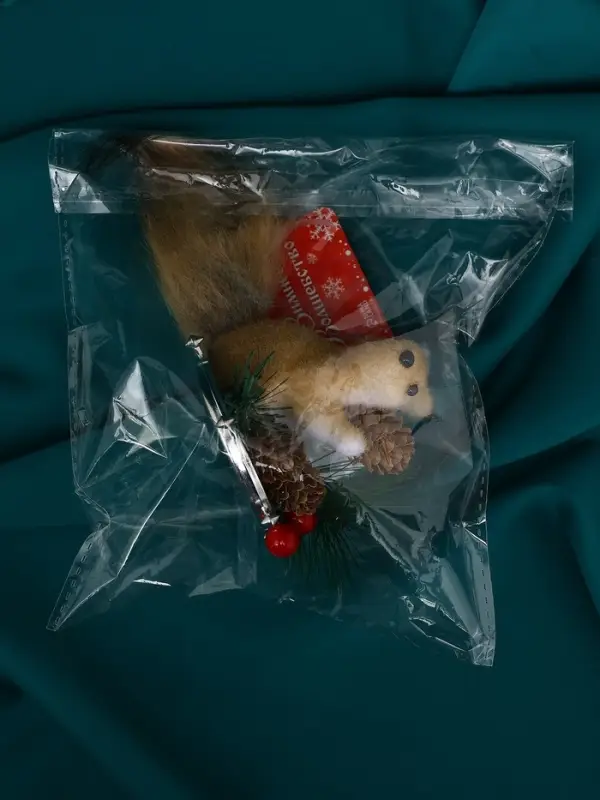 Украшение ёлочное Украшение ёлочное "Бельчонок на веточке" 7,5х12 см, бежевый