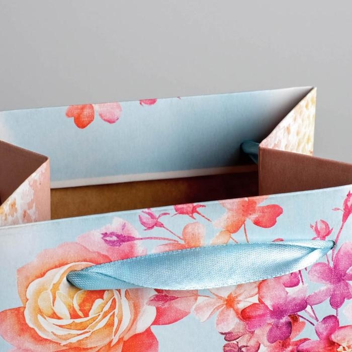 Пакет подарочный ламинированный под бутылку, упаковка, «Цветы и бабочки», 13 х 36 х 10 см Пакет подарочный ламинированный под бутылку, упаковка, «Цветы и бабочки», 13 х 36 х 10 см