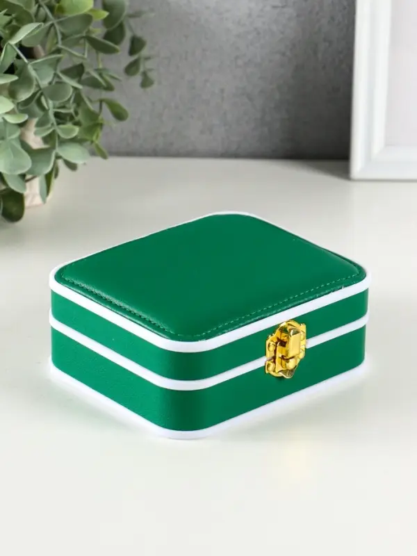 Шкатулка пластик, кожзам для украшений 6 ячеек, 10 полос, зелёная 13,5х11,5х5,5 см