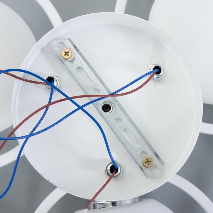 Люстра 2781/3 E27 40Вт бело-хромовый 49х49х25 см BayerLux Люстра 2781/3 E27 40Вт бело-хромовый 49х49х25 см BayerLux