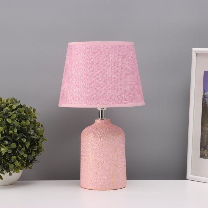 Лампа настольная Лампа настольная "Цветочное поле" 1х40Вт Е14 розовый 20х20х34см