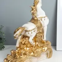 Фигура гипс &laquo;Конь огненный, 40.5&times;36&times;15 см, белый с золотом