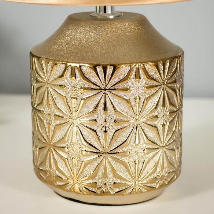 Настольная лампа Бэсфорд E14 40Вт золото 20х20х30 см RISALUX Настольная лампа Бэсфорд E14 40Вт золото 20х20х30 см RISALUX