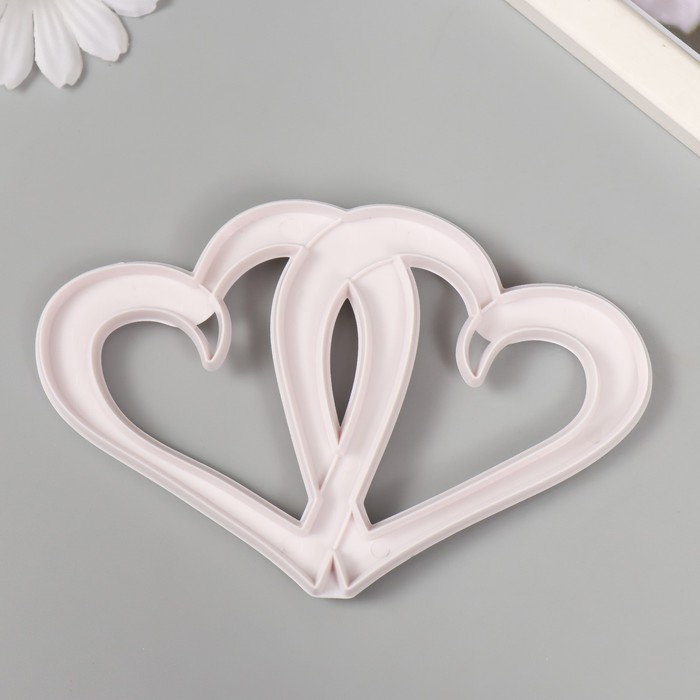 Каттер для полимерной глины  Каттер для полимерной глины "Сплетённые сердца" 8,7х13,3х0,7 см