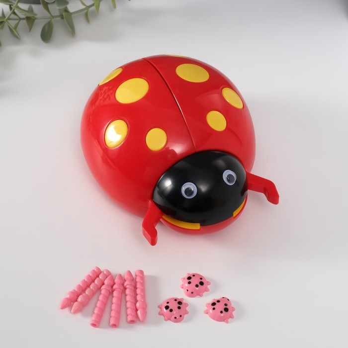 Шкатулка музыкальная механическая Шкатулка музыкальная механическая "Божья коровка" красная 12х15х8,5 см