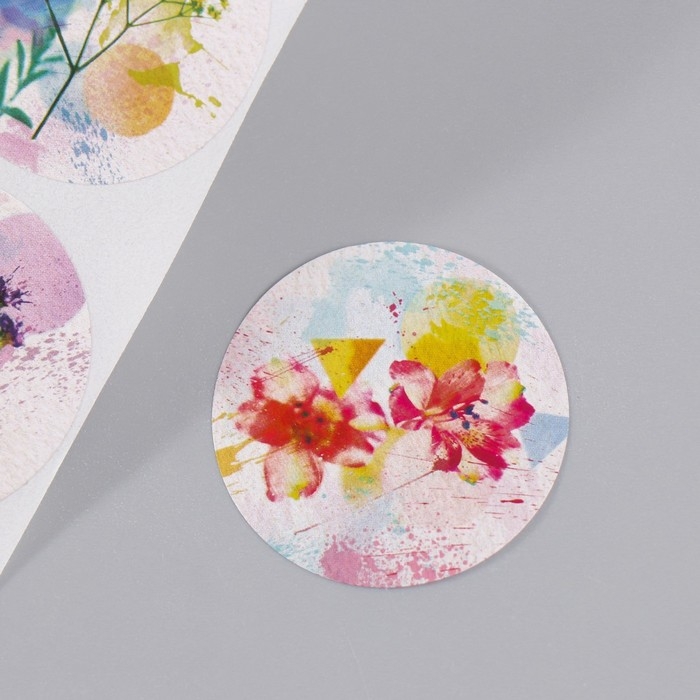 Наклейка бумага Наклейка бумага "Цветочная акварель" d=3,8 см 252 шт в рулоне