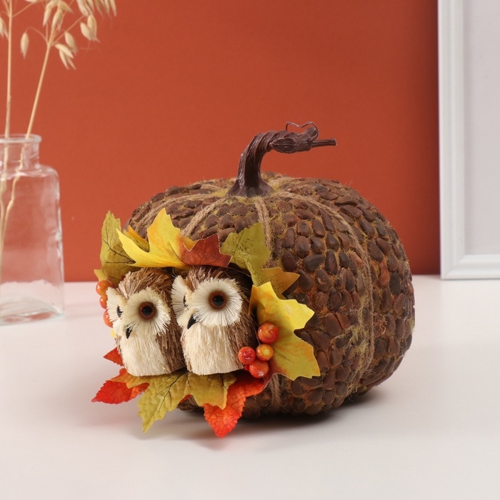 Декор Декор "Две совушки в осенней тыкве" 20х20х20 см