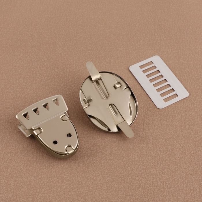 Застёжка для сумки, матовая, 3,5 × 4,7 см, цвет жемчужный серебряный Застёжка для сумки, матовая, 3,5 × 4,7 см, цвет жемчужный серебряный