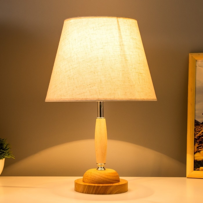 Настольная лампа Настольная лампа "Фрутекс" E27 40Вт светлое дерево 25х25х37,5 см RISALUX