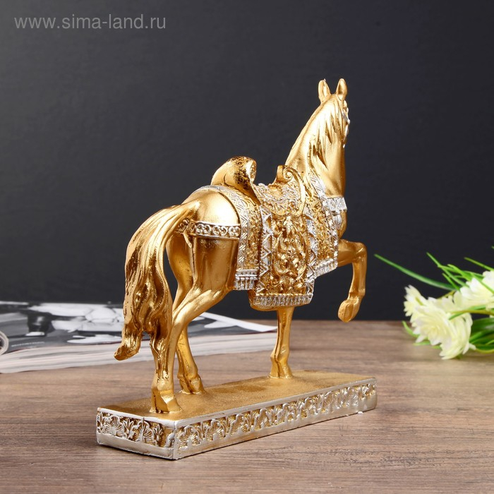 Сувенир полистоун Сувенир полистоун "Золотой конь - аллюр" 17,5х19,5х5,4 см